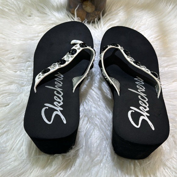 Skechers Platform Sandals - Picture 3 of 8